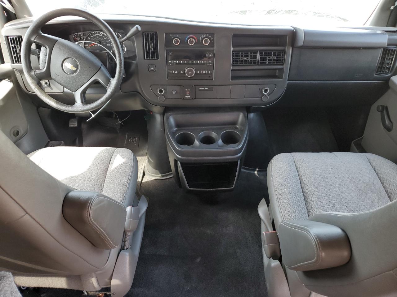 CHEVROLET EXPRESS LS