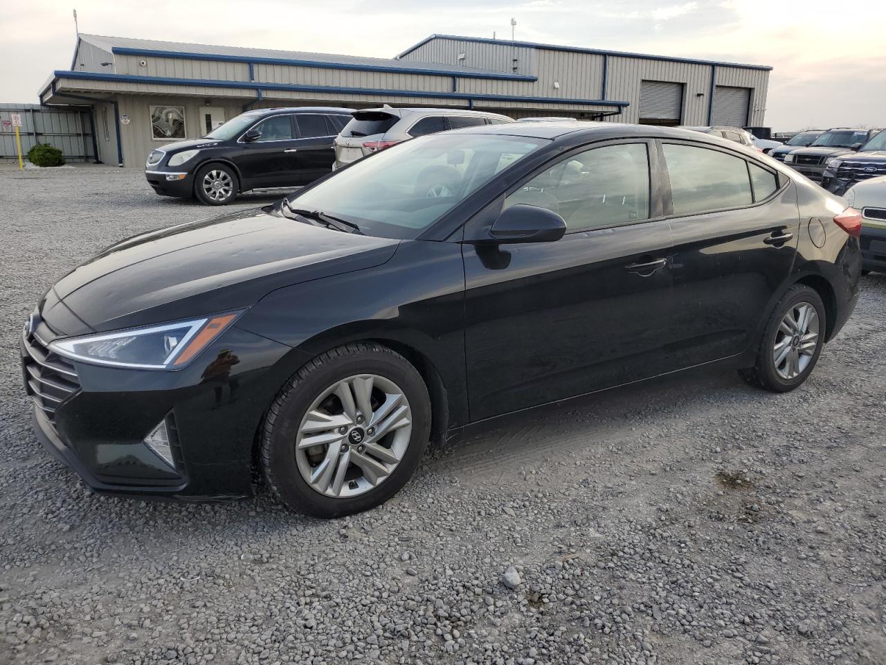 HYUNDAI ELANTRA SEL