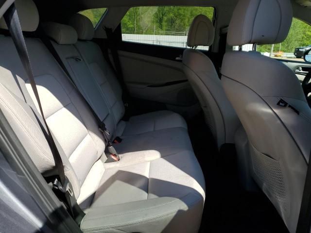 2017 HYUNDAI TUCSON SE - KM8J23A40HU575975