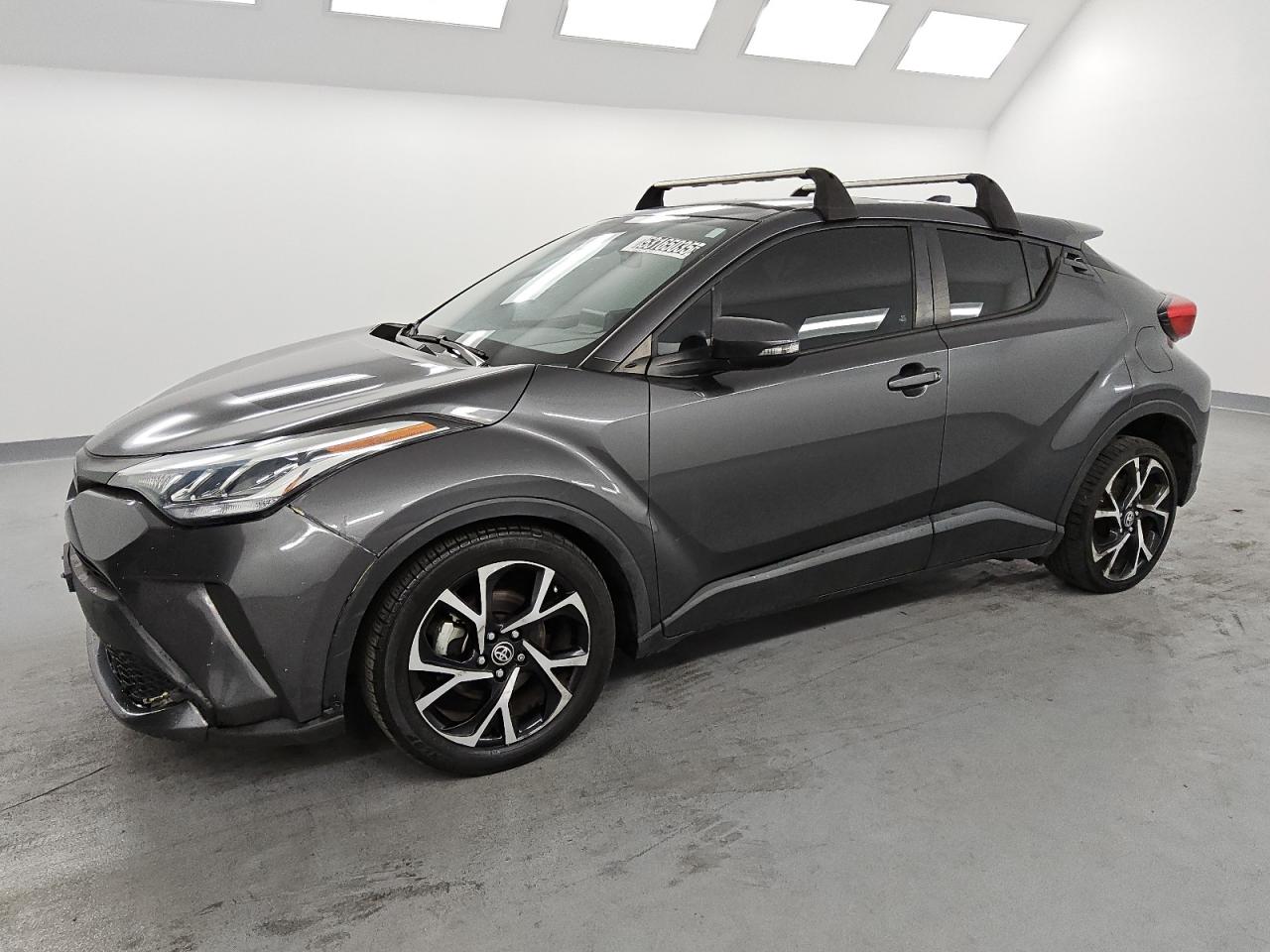 TOYOTA C-HR XLE