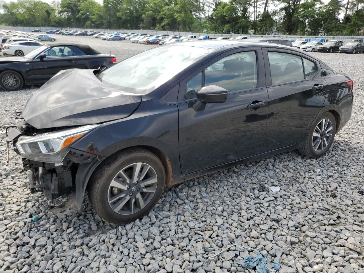 NISSAN VERSA SV