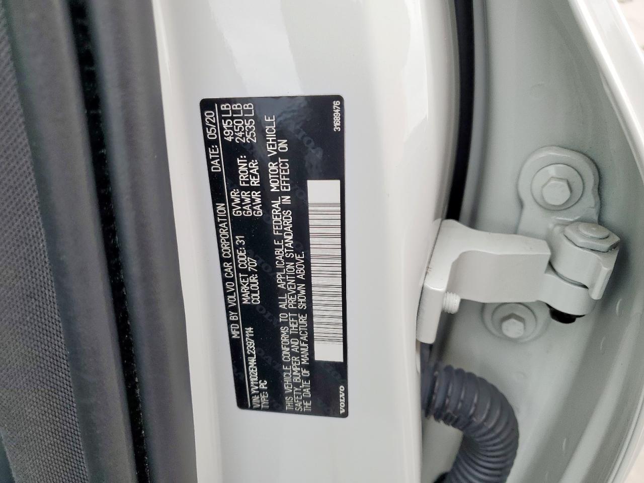 VOLVO V60 T5 R-DESIGN