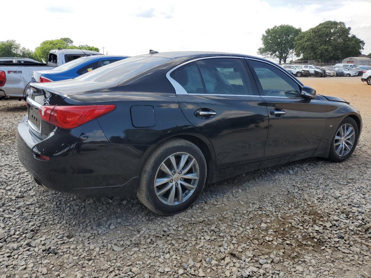 INFINITI Q50 2015