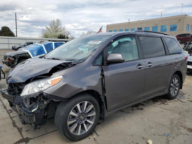 TOYOTA SIENNA XLE