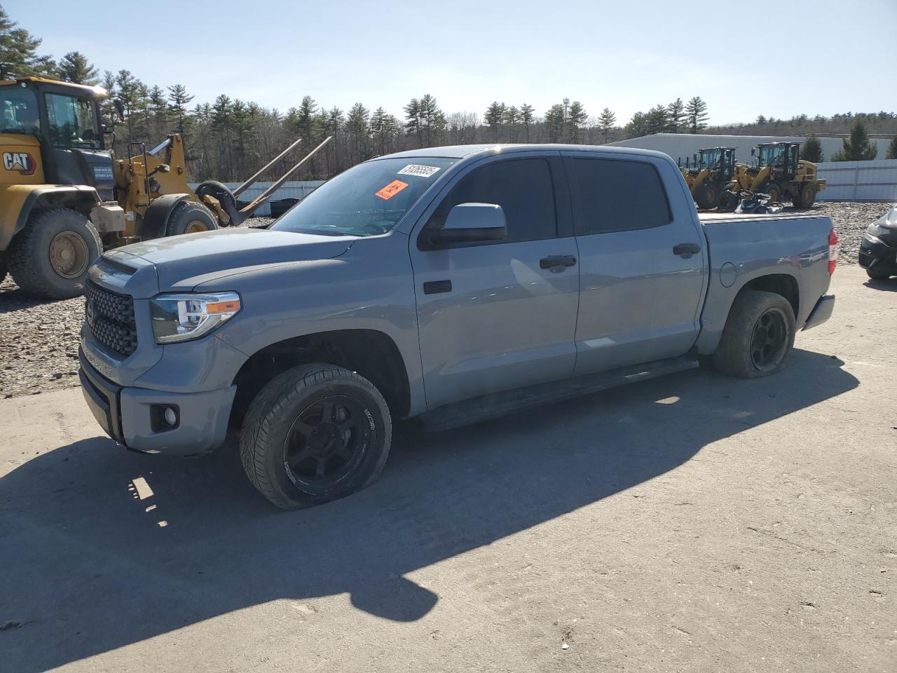 TOYOTA TUNDRA CREWMAX SR5