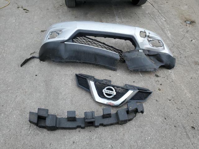 2015 NISSAN ROGUE S - KNMAT2MT6FP576395