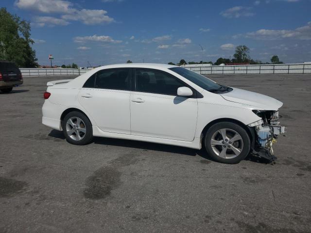 Vin: 2t1bu4ee4dc981468, lot: 53576355, toyota corolla base 20134