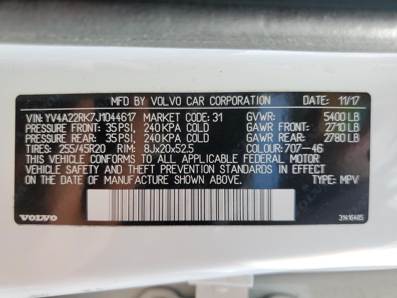 VOLVO XC60 T6 MOMENTUM