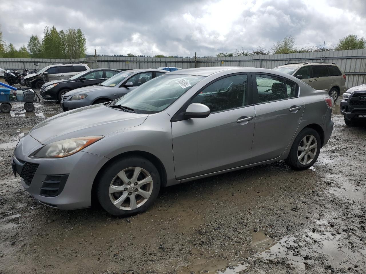 MAZDA 3 I