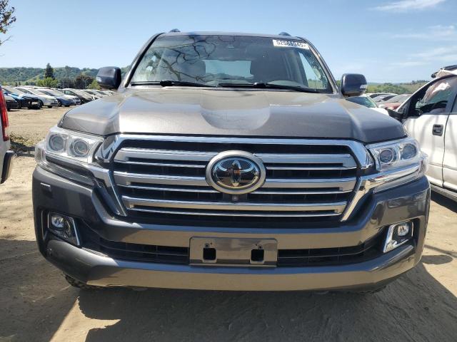 2017 TOYOTA LAND CRUIS - JTMCY7AJXH4048857