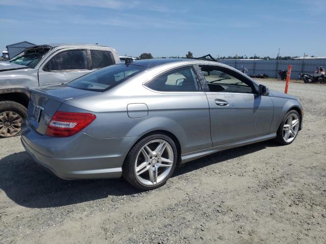 Vin: wddgj4hb5dg072422, lot: 55254375, mercedes-benz c-class 250 20133