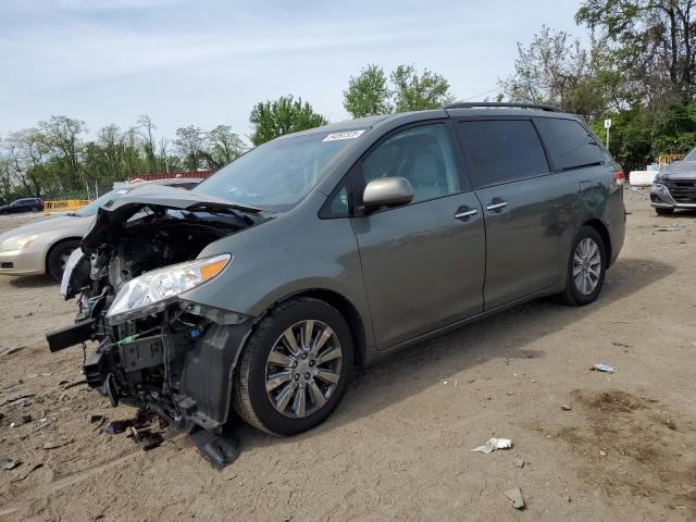 TOYOTA SIENNA XLE