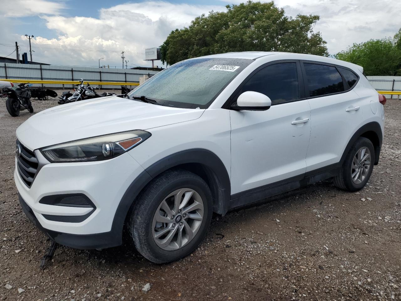 HYUNDAI TUCSON SE