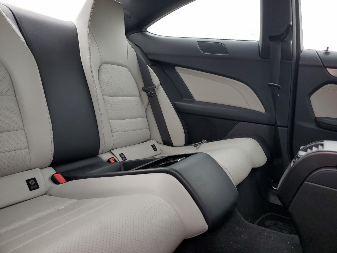 MERCEDES-BENZ C-CLASS 250