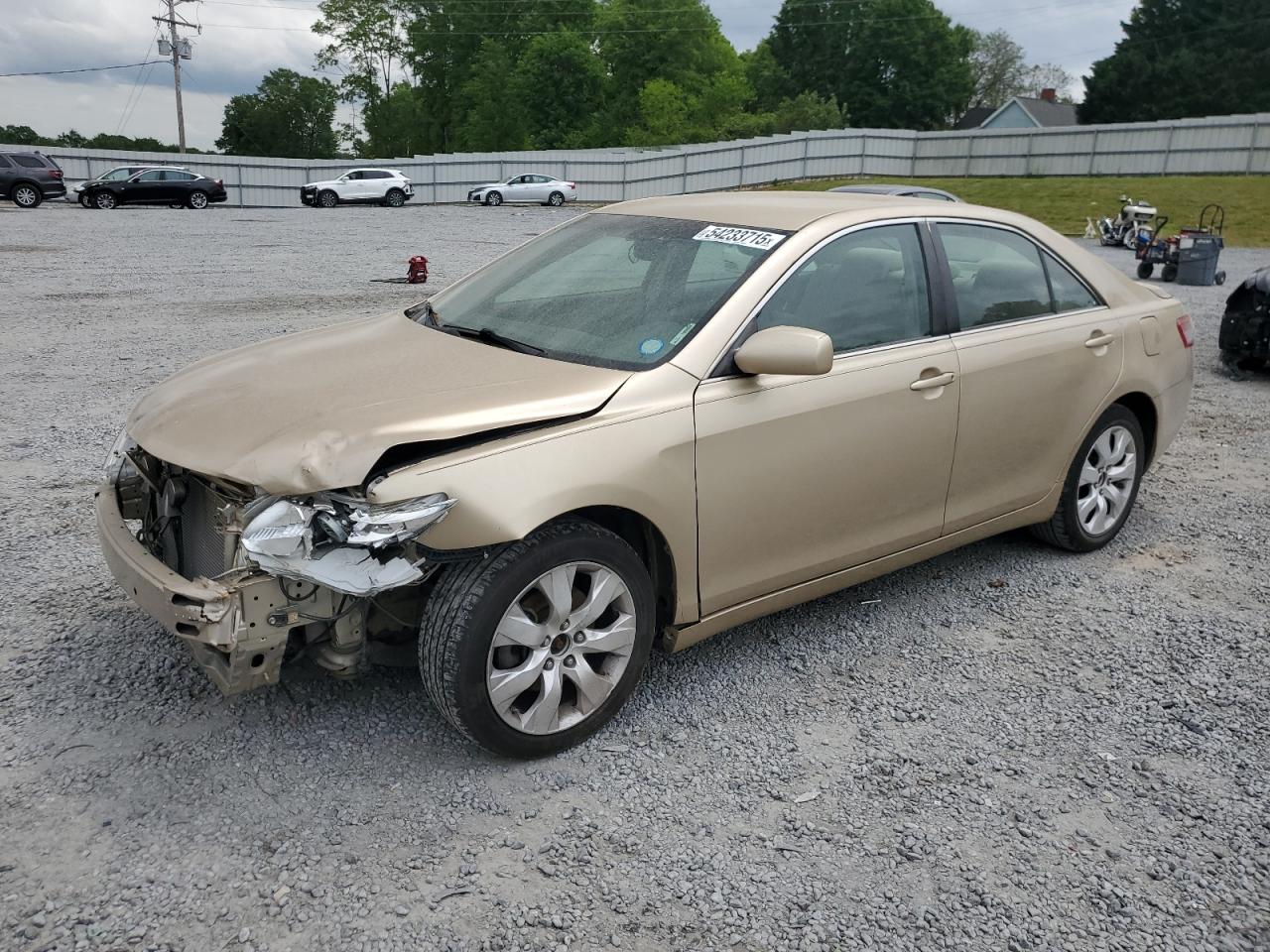 TOYOTA CAMRY BASE