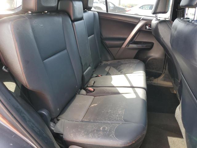 2017 TOYOTA RAV4 SE - JTMNFREV2HD101803