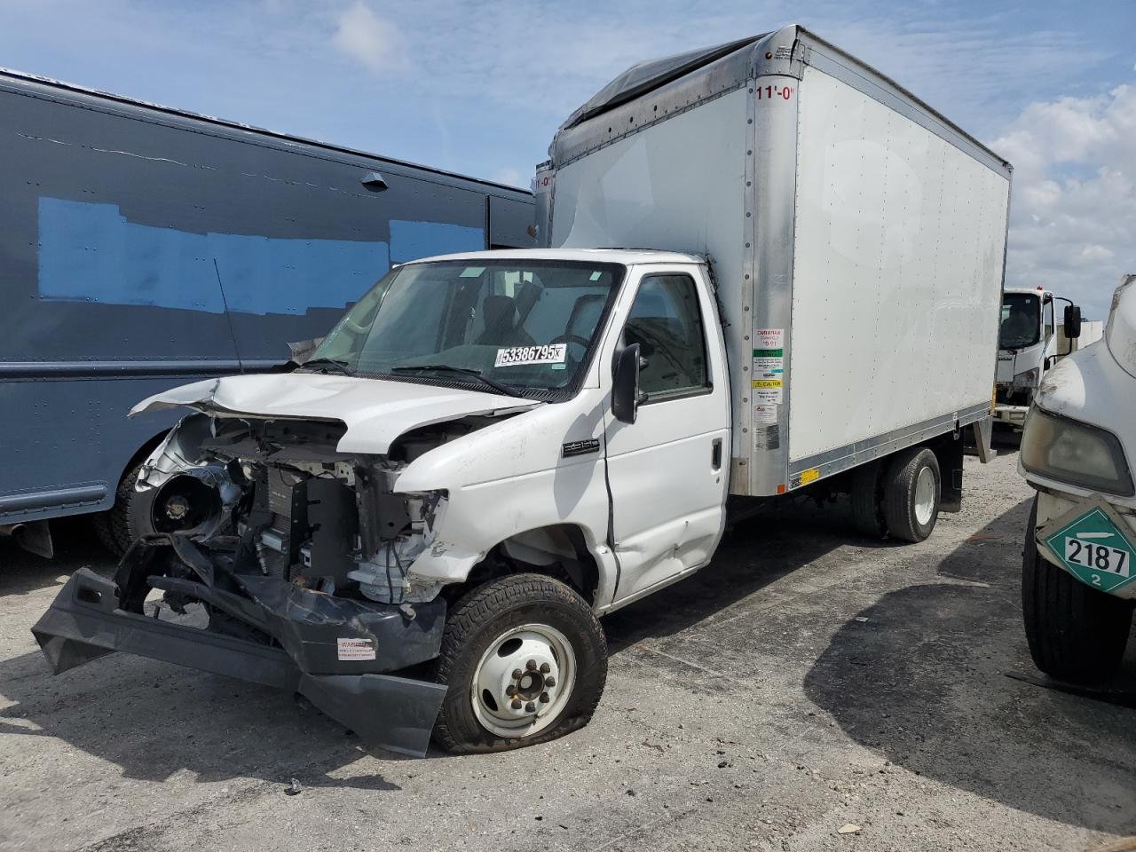 FORD ECONOLINE E350 SUPER DUTY CUTAWAY VAN