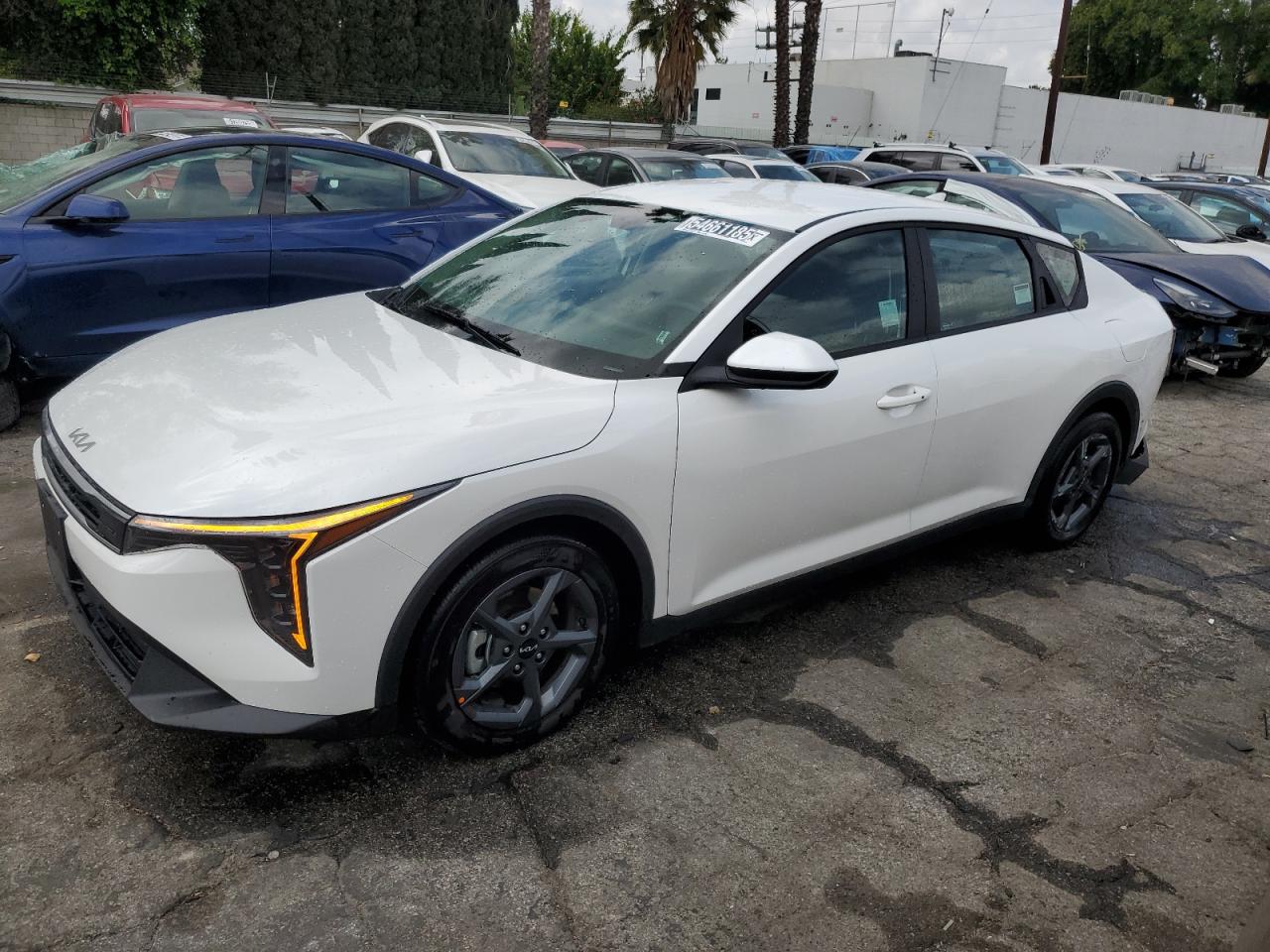 KIA K4 LX