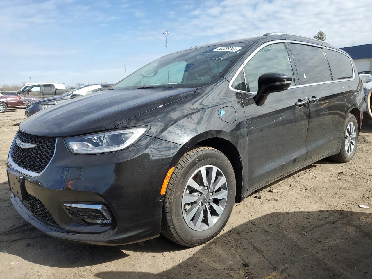 CHRYSLER PACIFICA HYBRID TOURING L