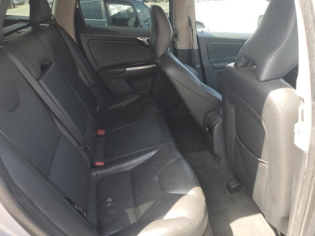 2016 VOLVO XC60 T5 PR YV440MDK8G2834257