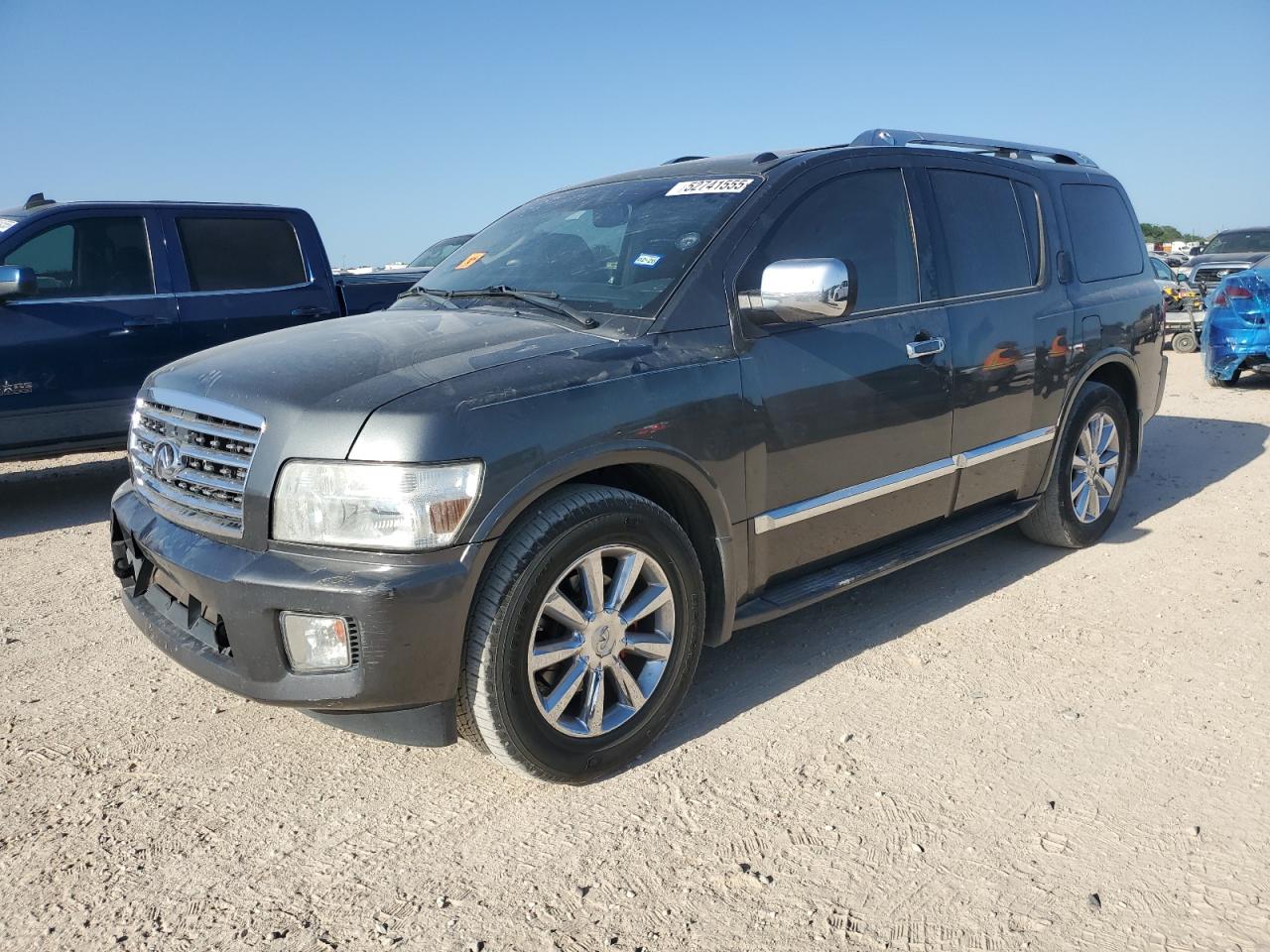 INFINITI QX56