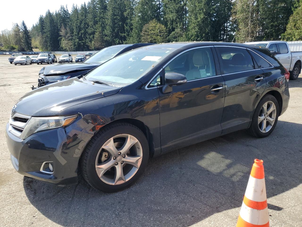 TOYOTA VENZA LE