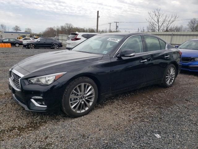 INFINITI Q50 LUXE