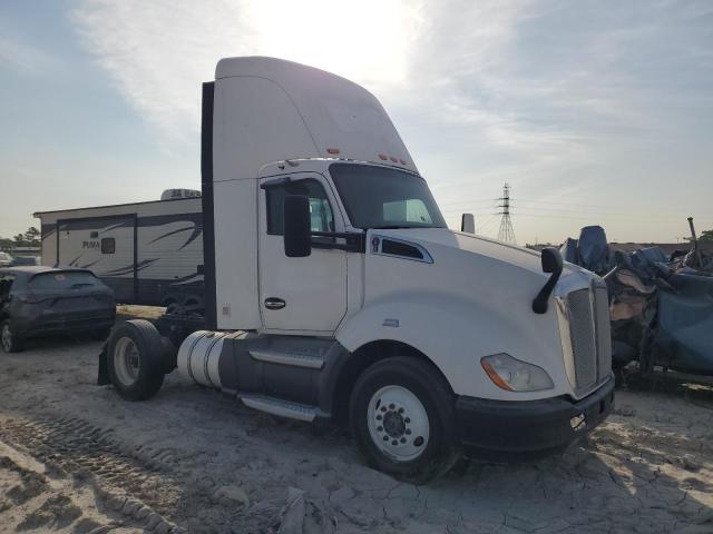 KENWORTH T680 2016 white tractor diesel 1XKYA48X2GJ496470 photo #1