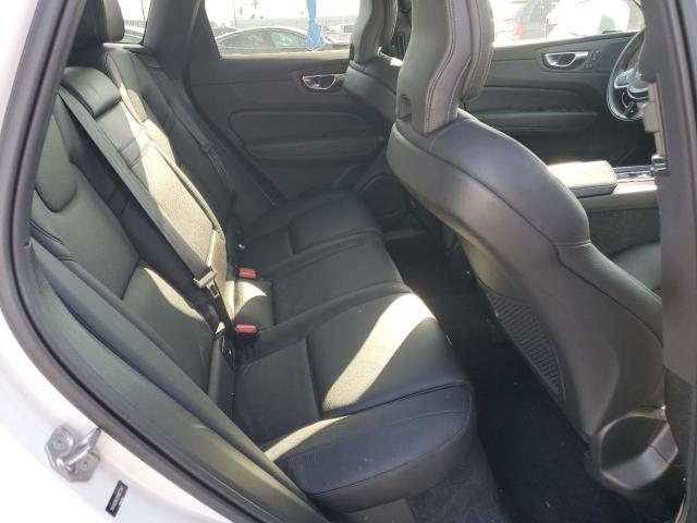 2021 VOLVO XC60 T5 MO YV4102RK2M1877347