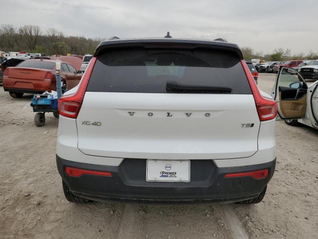 2022 VOLVO XC40 T5 R- YV4162UM1N2648449