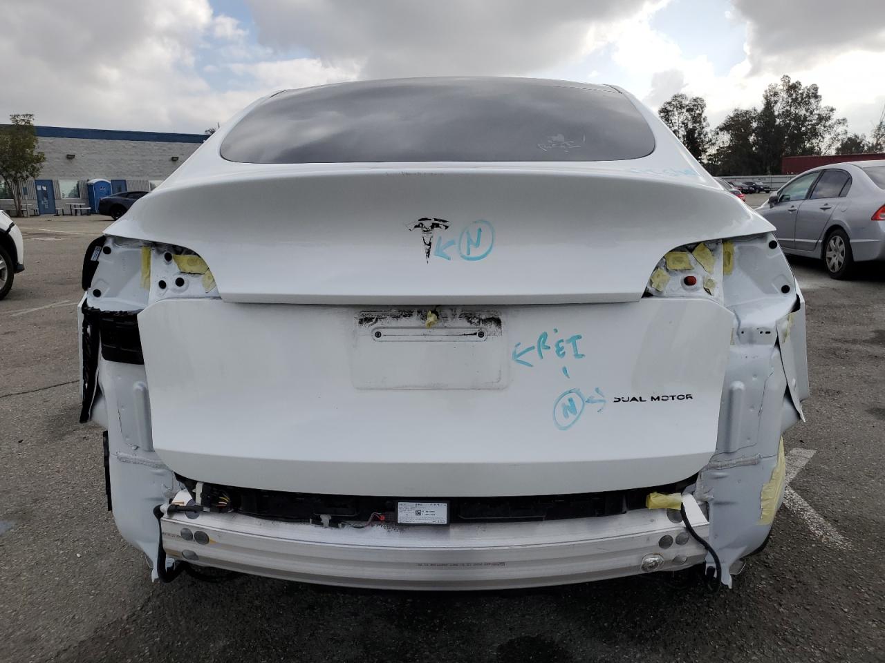 Tesla Model y 2022