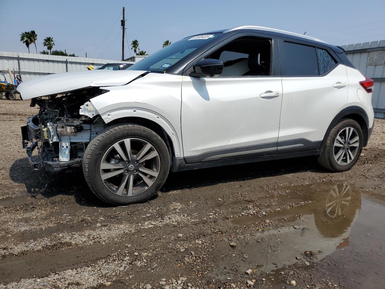 NISSAN KICKS SR