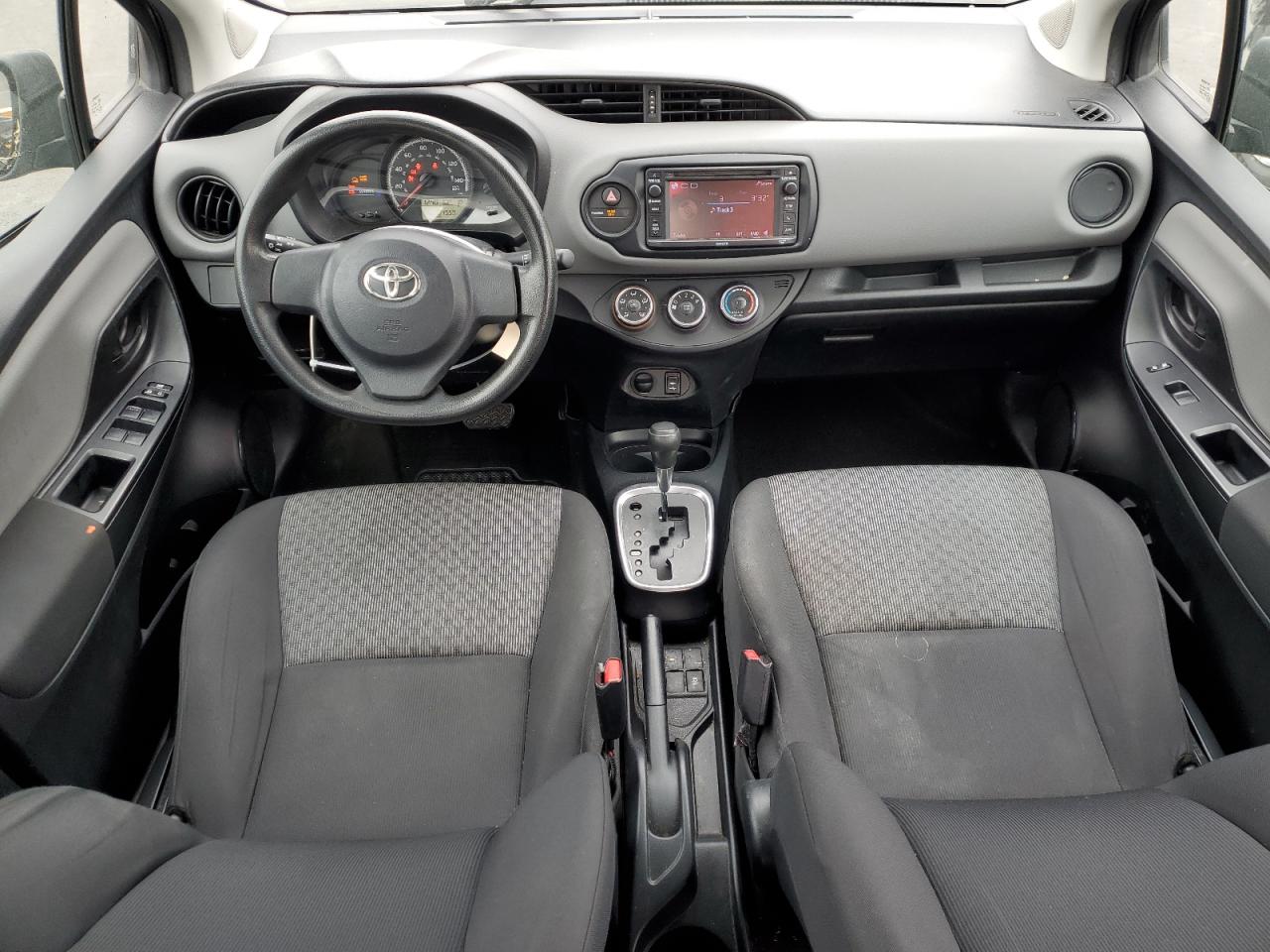 Toyota Yaris 2015