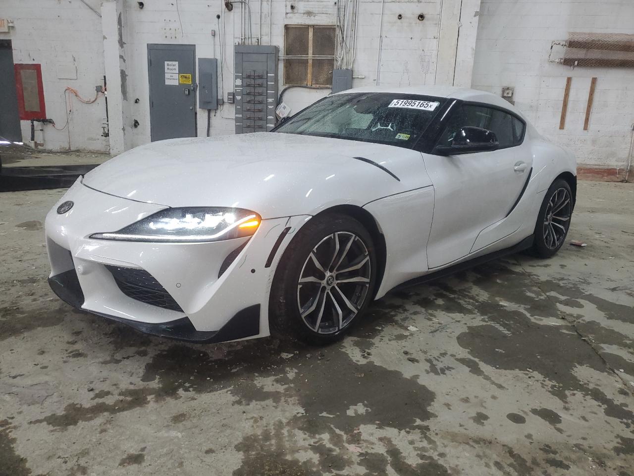 TOYOTA SUPRA