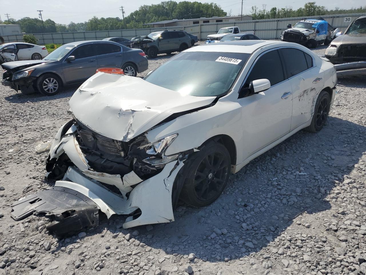 NISSAN MAXIMA S