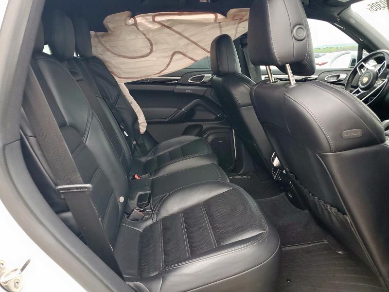 2018 PORSCHE CAYENNE SE - WP1AE2A22JLA70261