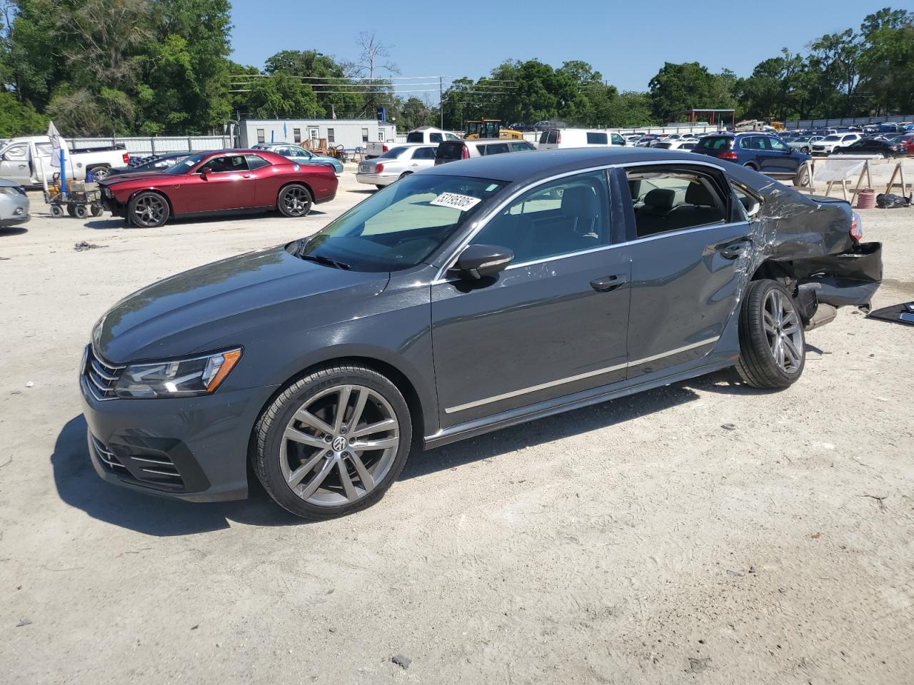 VOLKSWAGEN PASSAT S