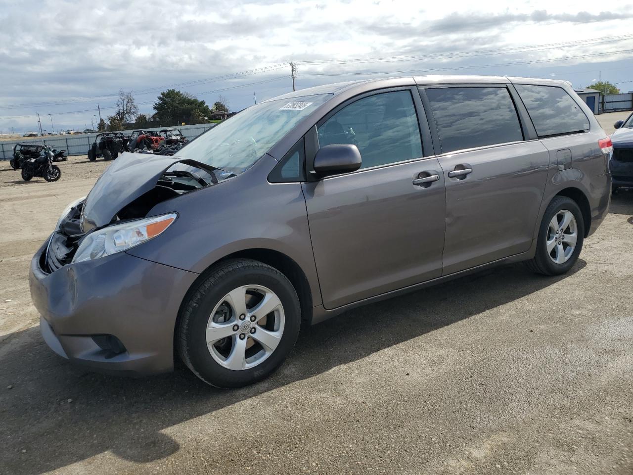 TOYOTA SIENNA BASE