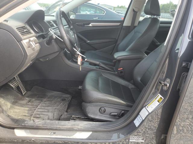 2017 VOLKSWAGEN PASSAT R-L - 1VWDT7A37HC075389