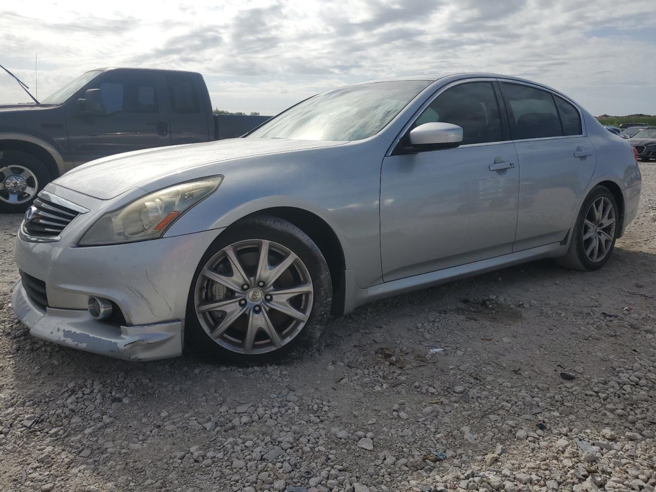 INFINITI G37 BASE