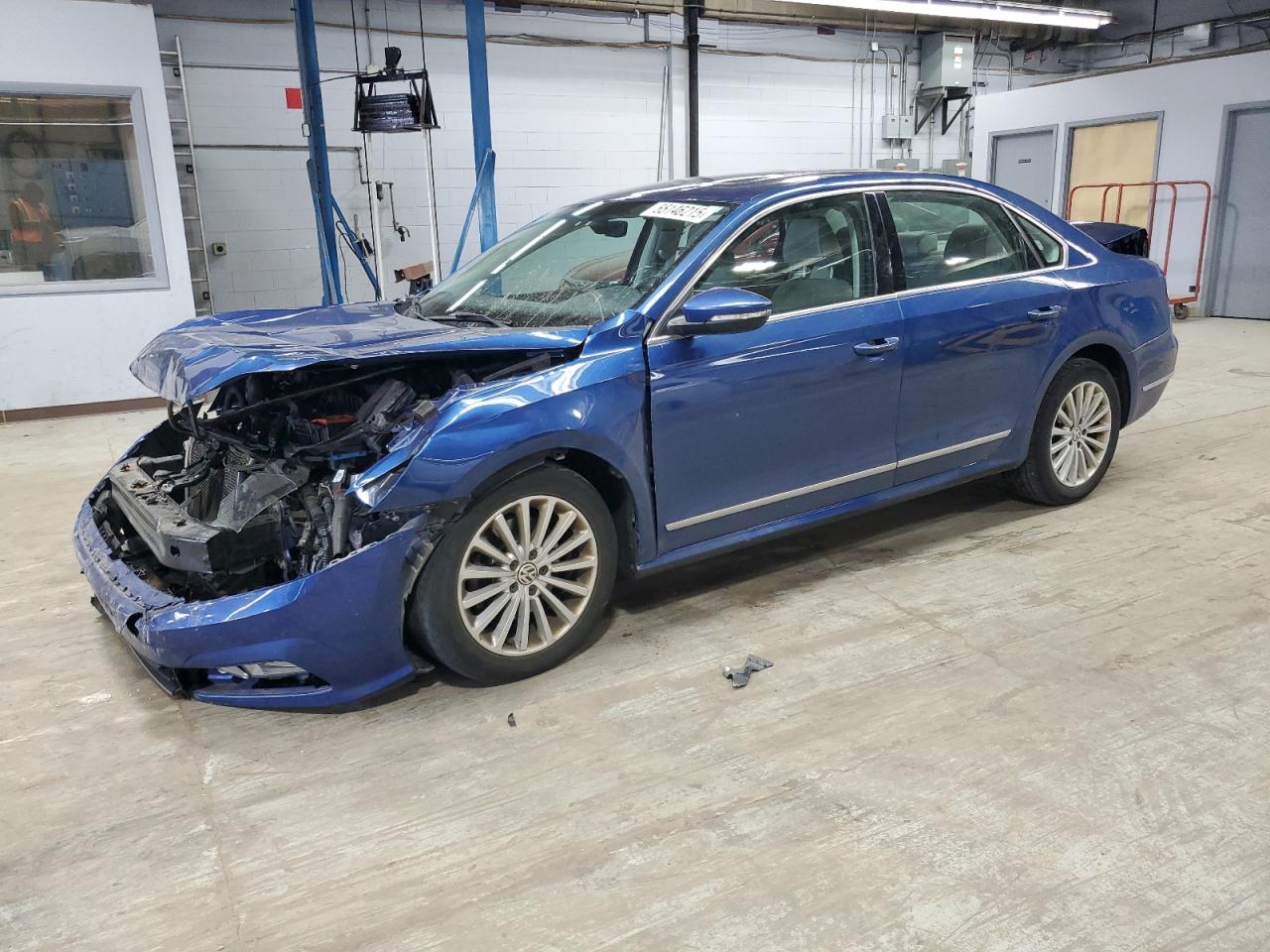 VOLKSWAGEN PASSAT SE
