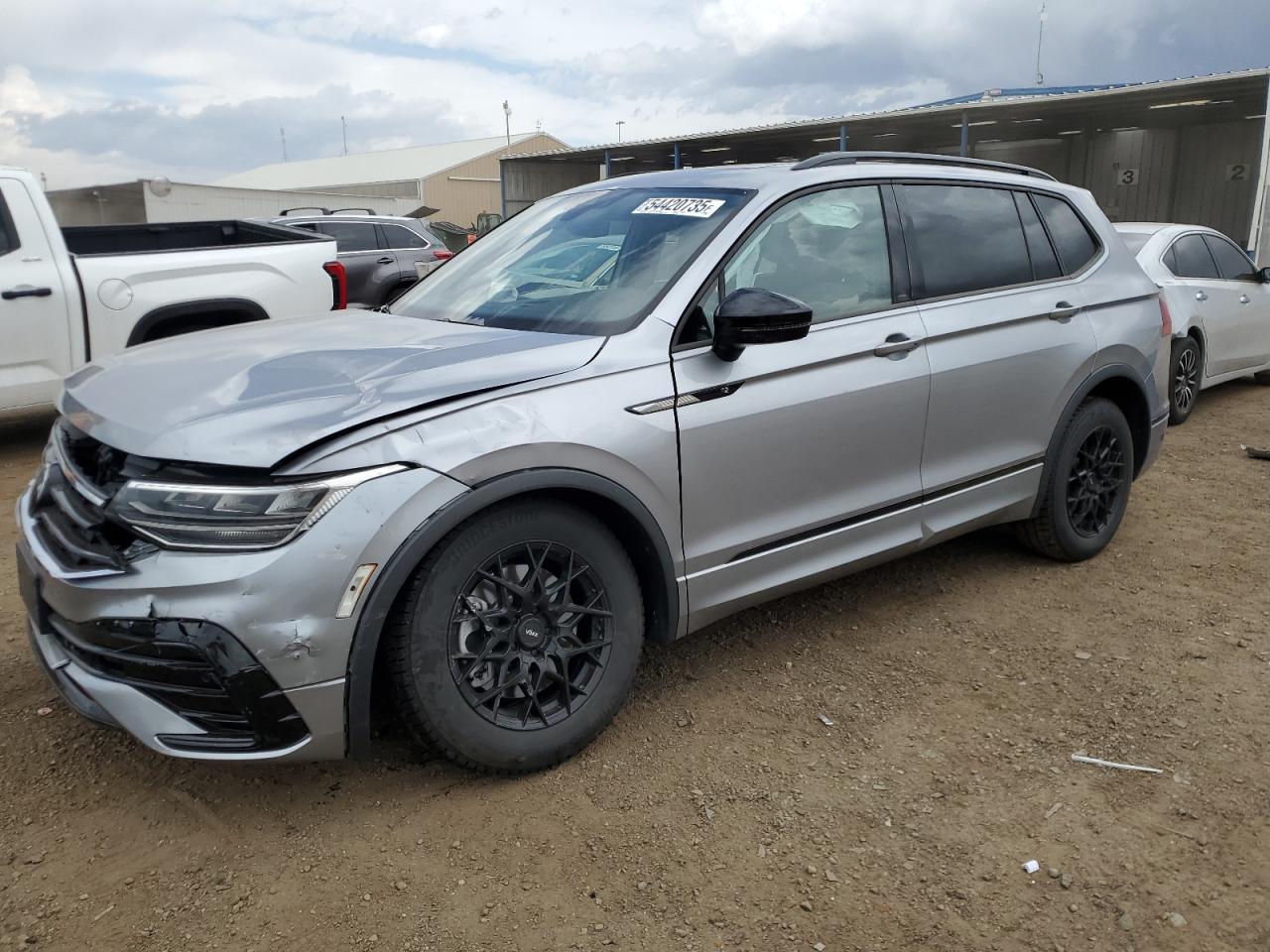 VOLKSWAGEN TIGUAN SE R-LINE BLACK