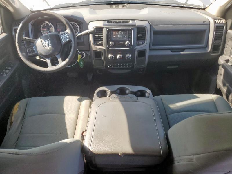 2016 RAM 3500 ST 3C63RPGL7GG263188