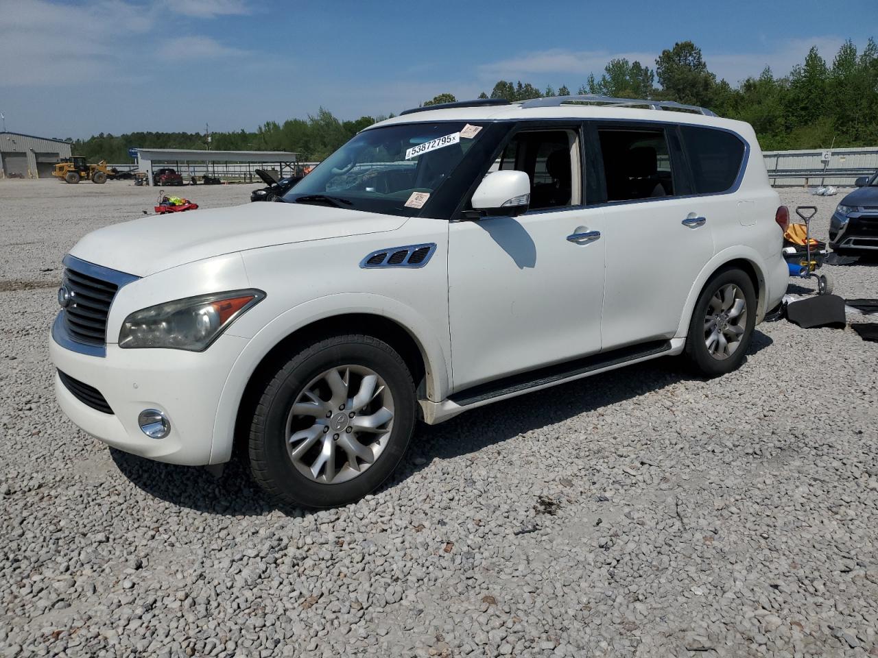 INFINITI QX56
