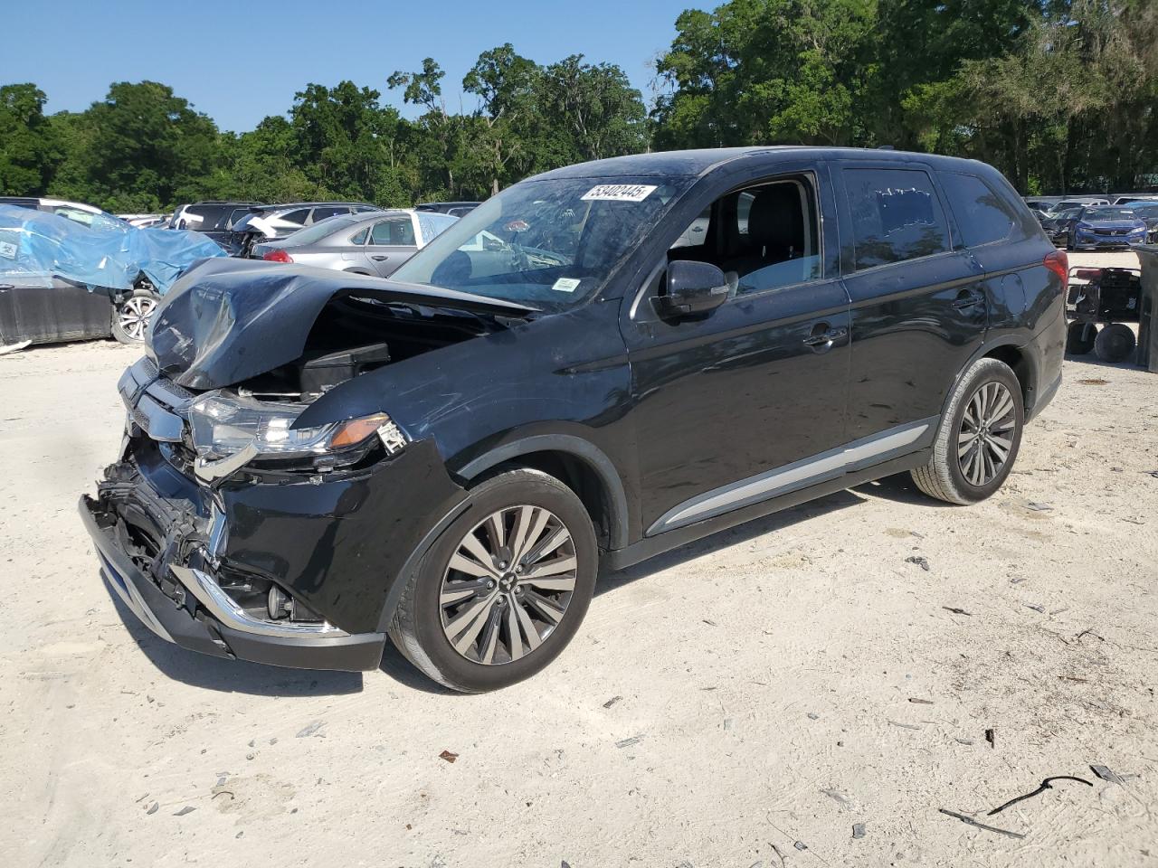 MITSUBISHI OUTLANDER SE