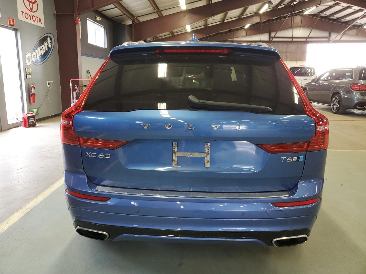 VOLVO XC60 T6 R-DESIGN