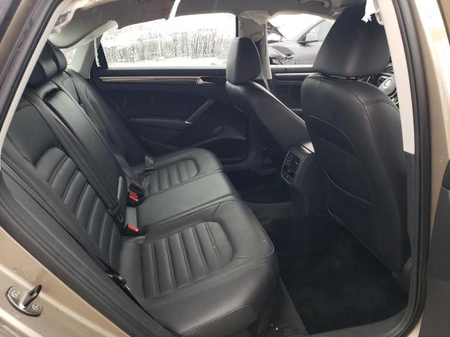 2016 VOLKSWAGEN PASSAT SEL - 1VWCT7A33GC063752