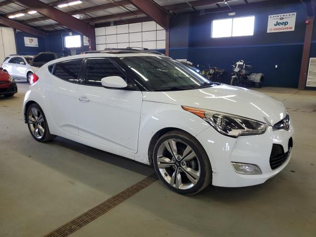 2017 HYUNDAI VELOSTER KMHTC6AD2HU324026