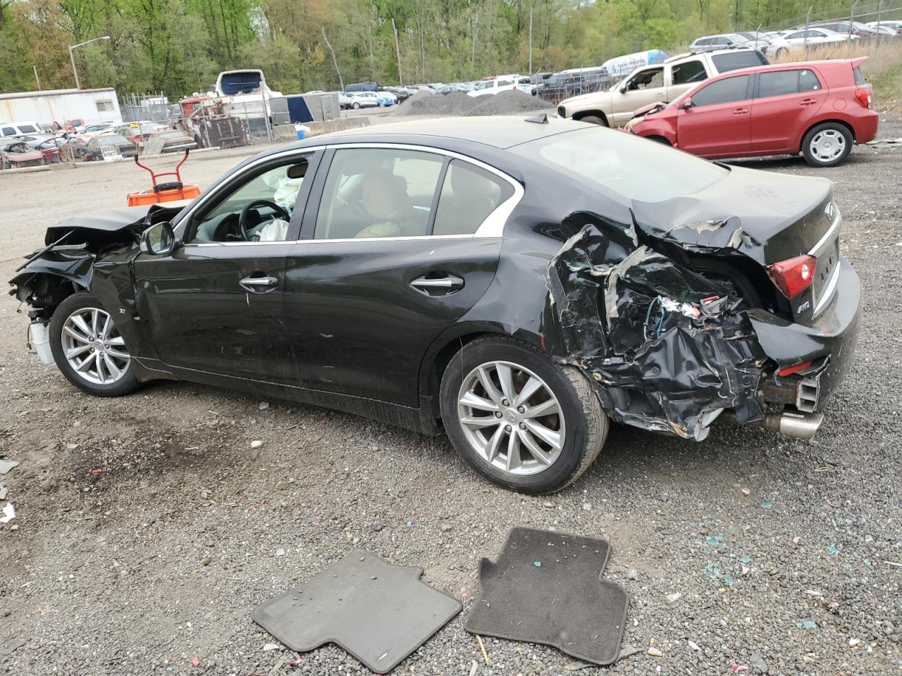 INFINITI Q50 2015