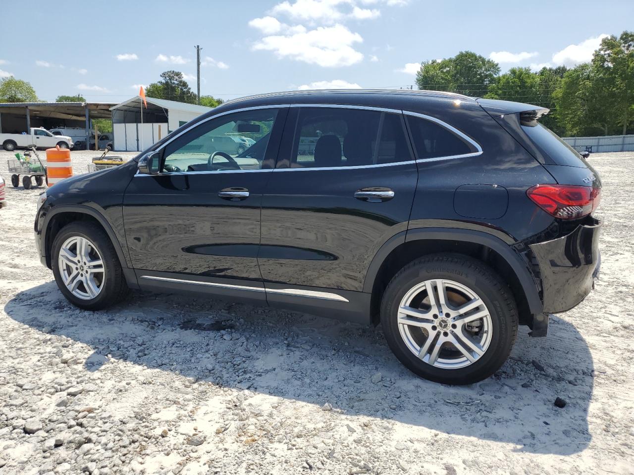MERCEDES-BENZ GLA-CLASS 2021